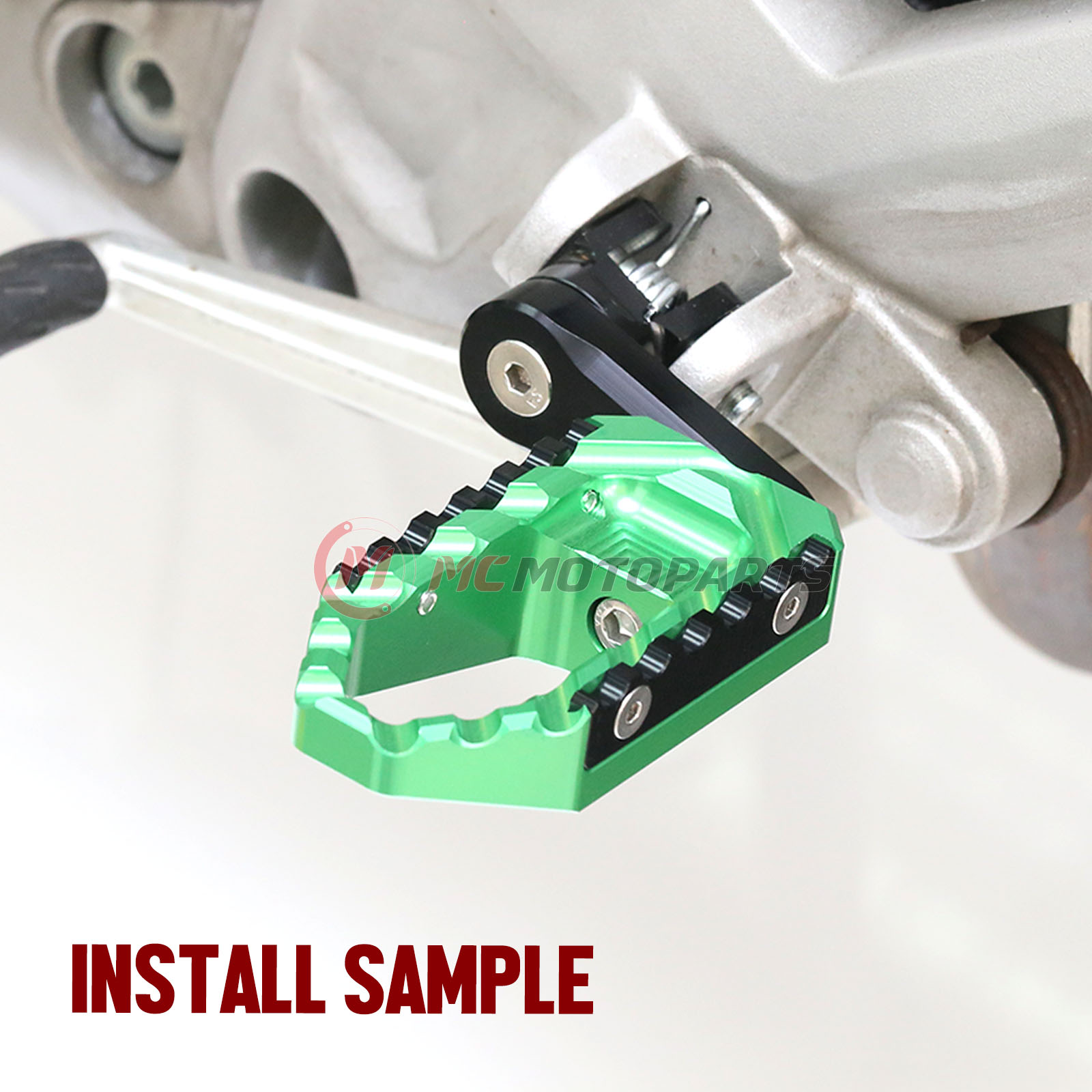 40mm Adjustable Front Foot Pegs TOUR For GSX-R 1000 R 17 18 19 20